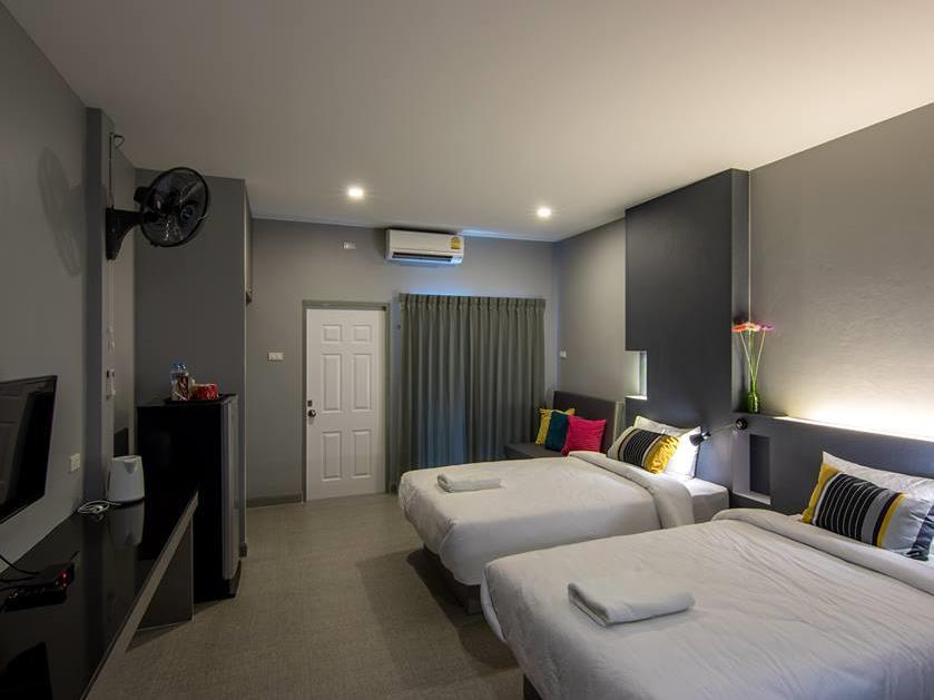 Standard Twin Bed - Breakfast included