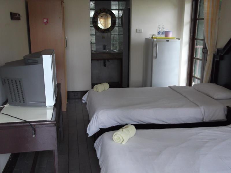 Corner Room - Free WiFi access