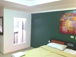 Large Room - Best price guarantee