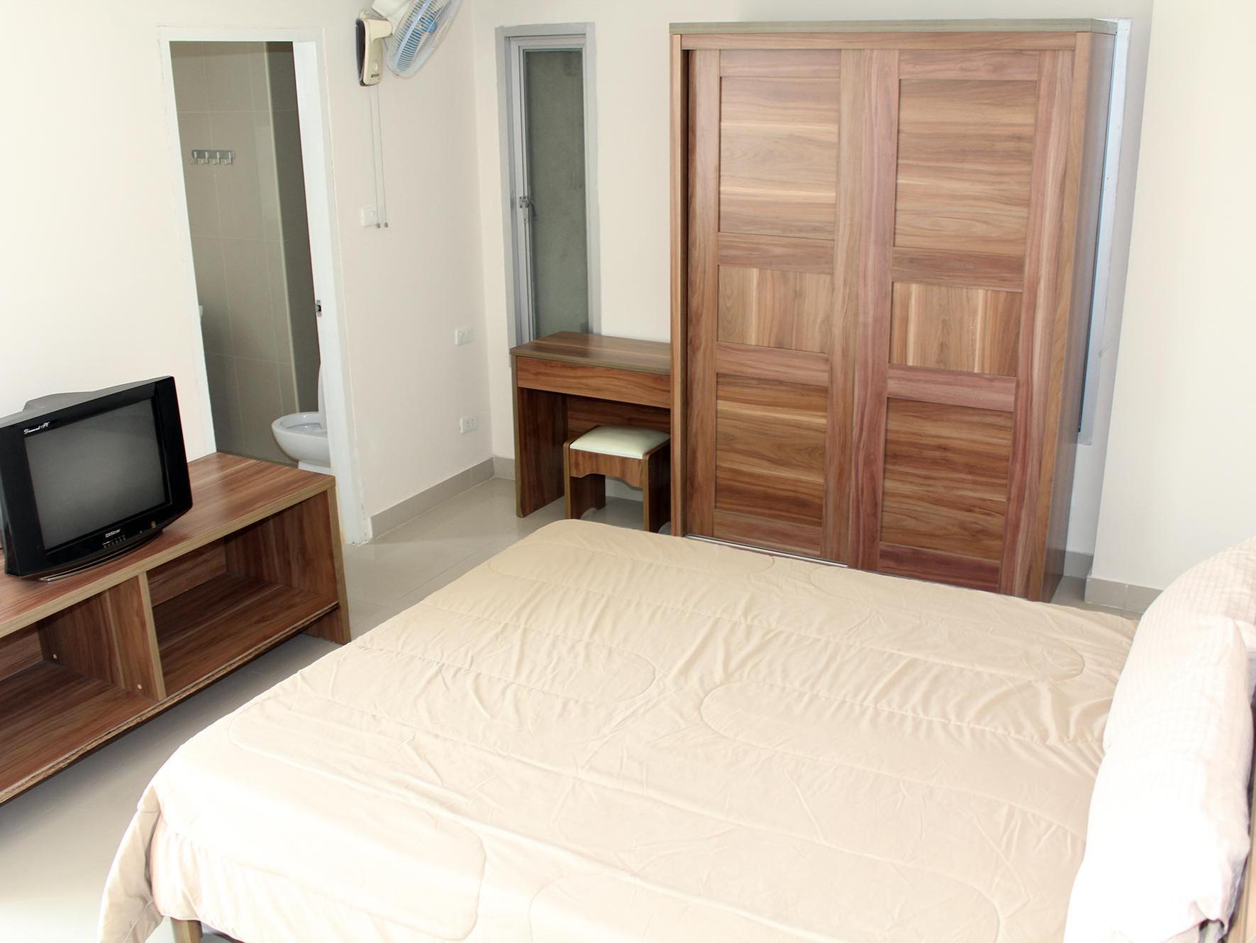 Executive Room (Studio 27 sq.m) Non-Refundable - Best price guarantee