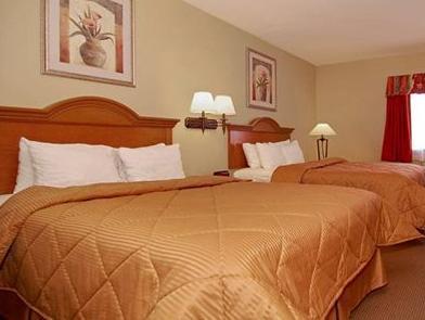 2 Queen Beds, No Smoking - Breakfast included