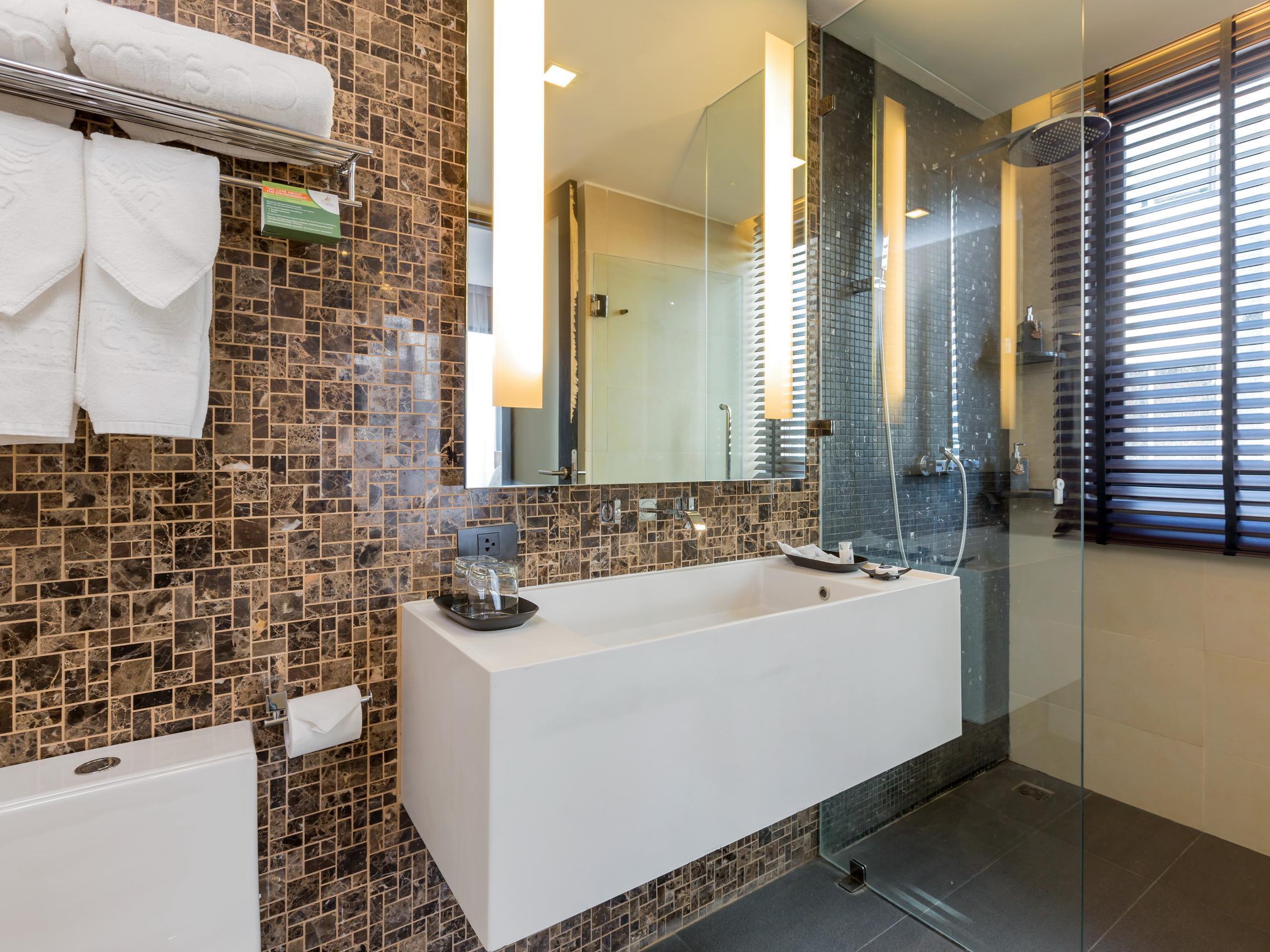 Family 2 Bedroom with Breakfast - Free WiFi access - Breakfast included