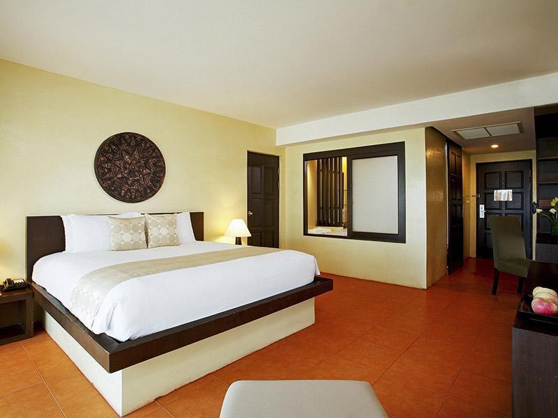 Superior Room Only Last Minute - Best price guarantee