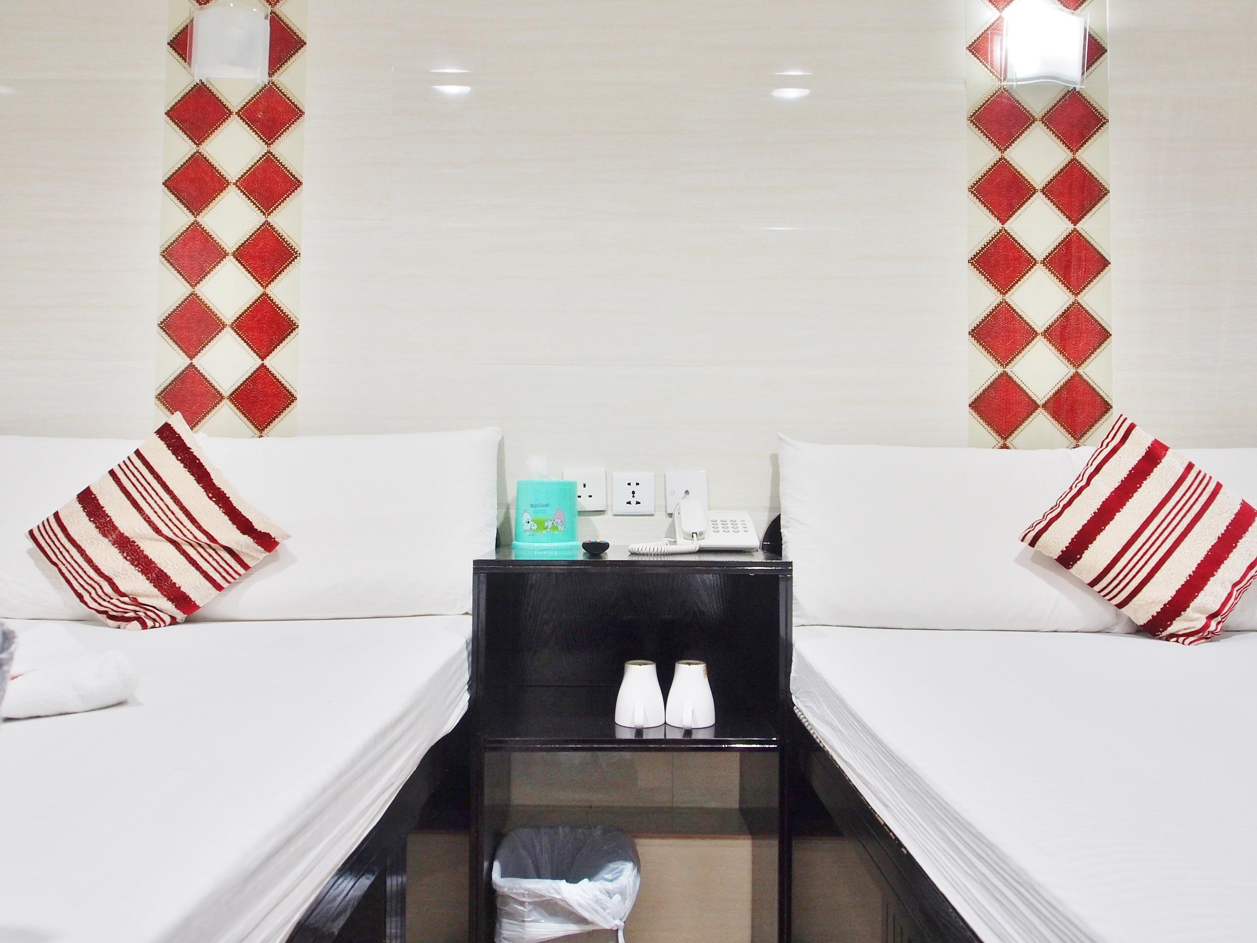 Twin Room Ensuite - Free WiFi access