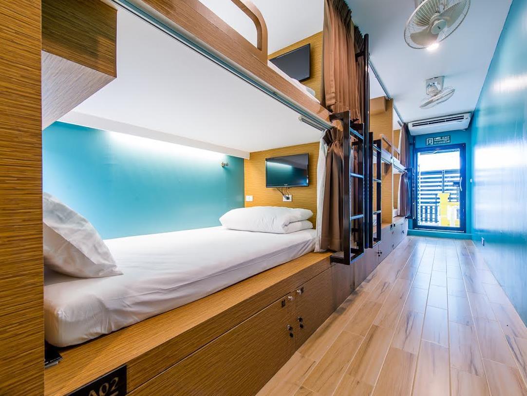 Business Class Box(Single) - Free WiFi access