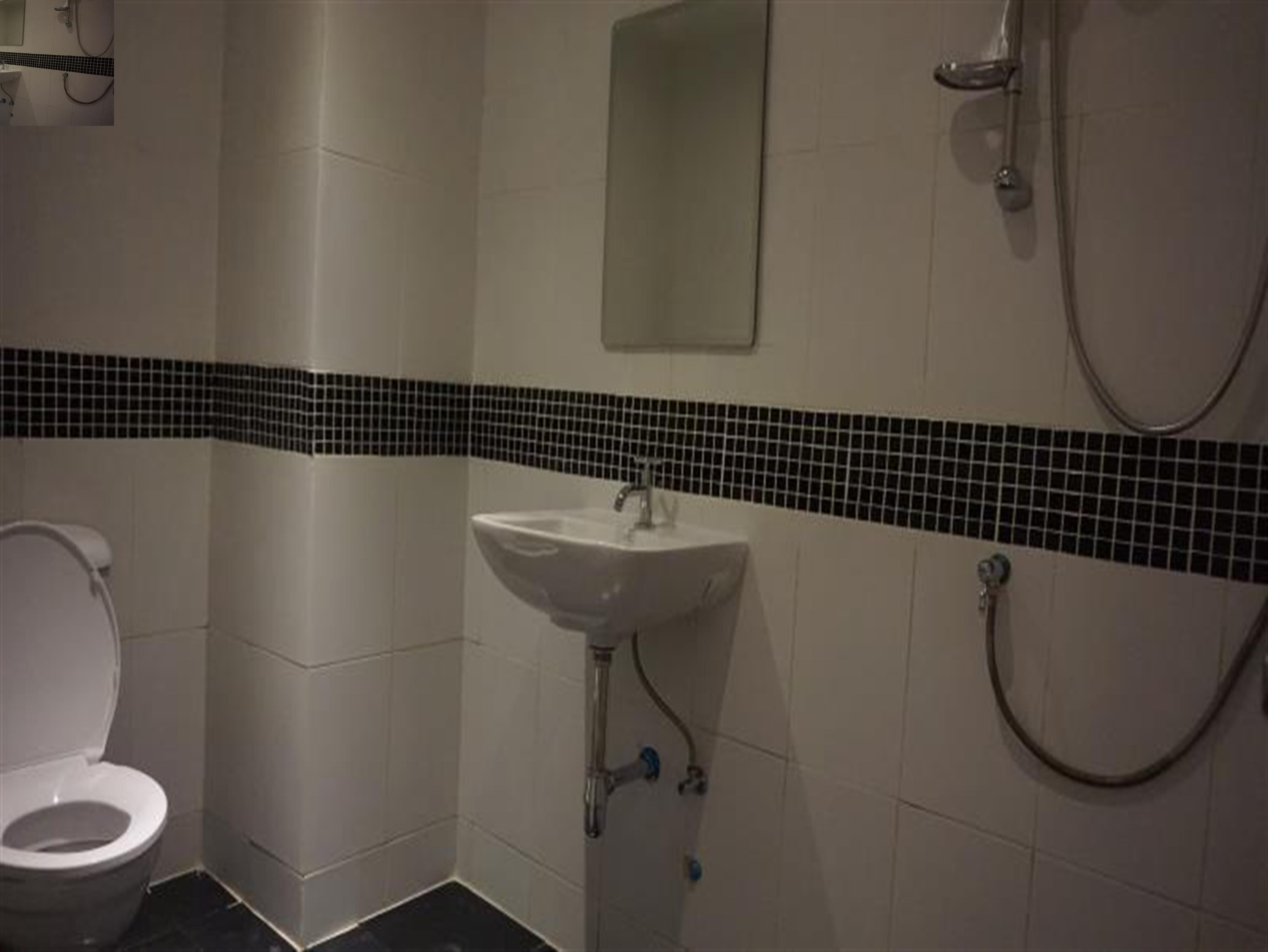 Quadruple Room with Private Bathroom - Free WiFi access