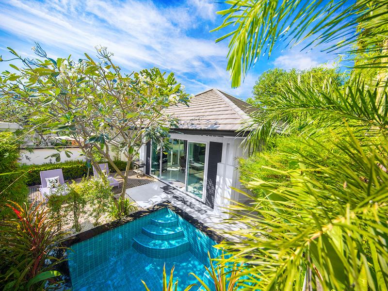 Villa 2 BR Private Pool and Garden Village Palm Oasis - Free WiFi access