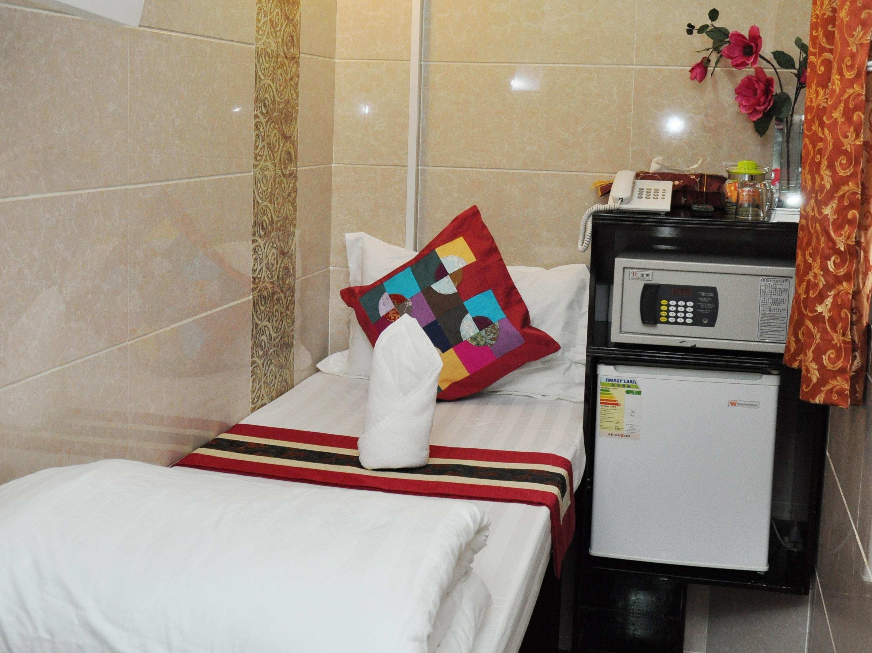 Single Bed for 1 person - Free WiFi access